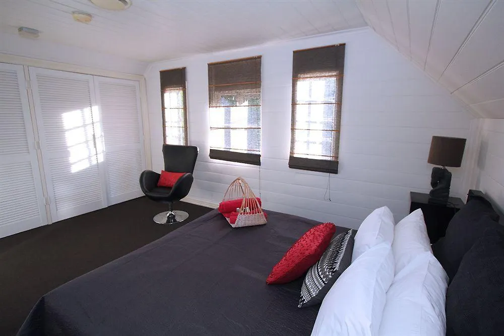 One Thornbury Bed & Breakfast Brisbane