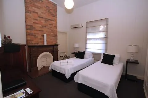 One Thornbury Bed & Breakfast Brisbane