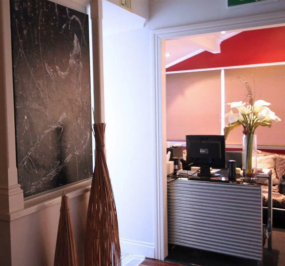 One Thornbury Bed & Breakfast Brisbane
